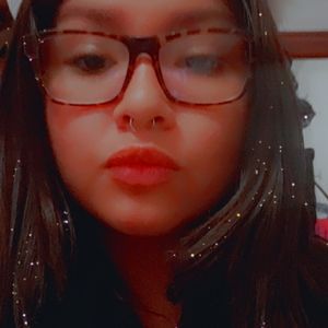 Meet your Posher, Marissa